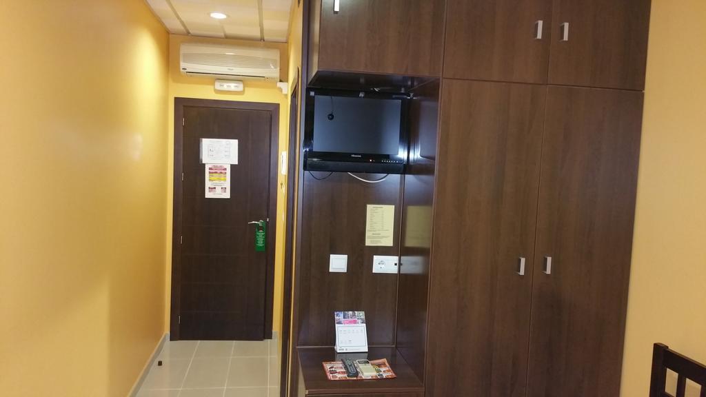 莱昂酒店 拉帕马德孔达 客房 照片